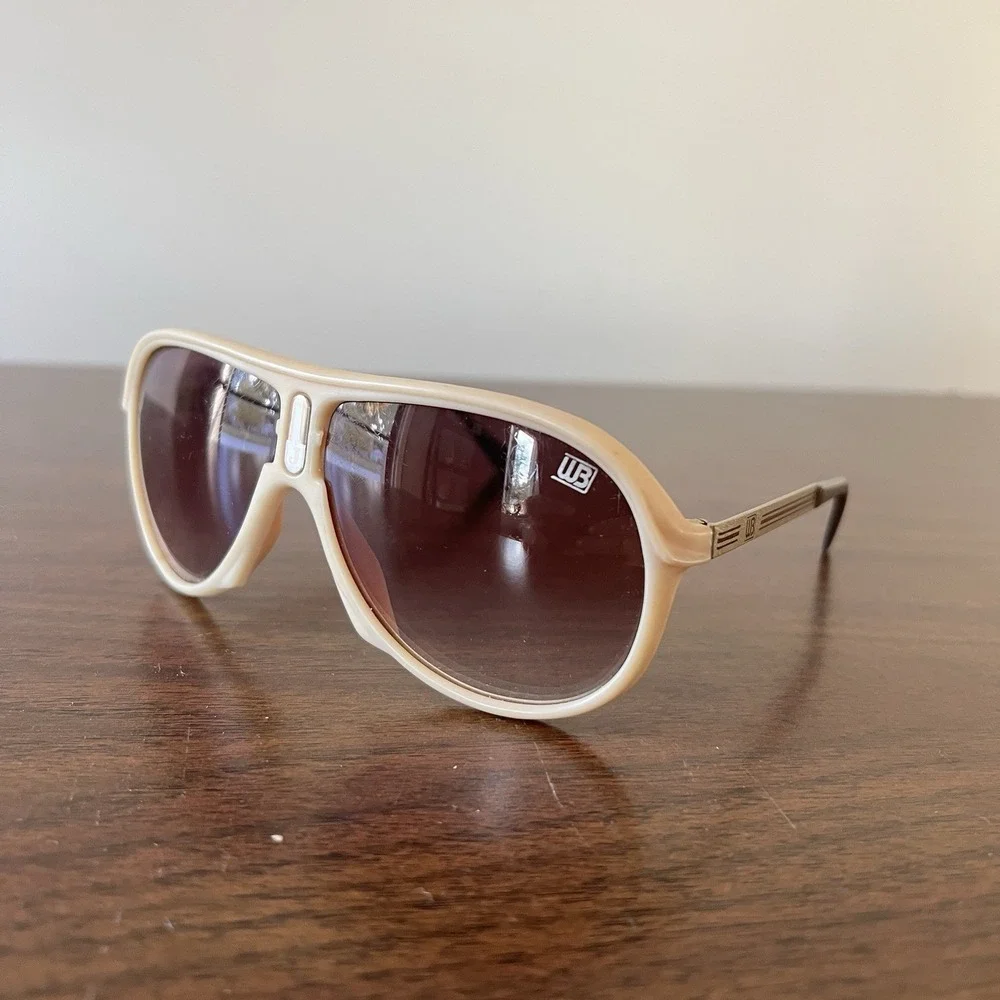 WB Vintage Aviator Sunglasses Cream Plastic Metal Arms Taiwan R.O.C